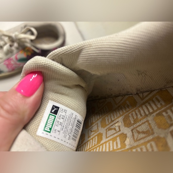 Puma Gray Suede Velvet Hyper EMB Floral Embroidered Sneakers Womens Size 8.5 - Picture 5 of 5